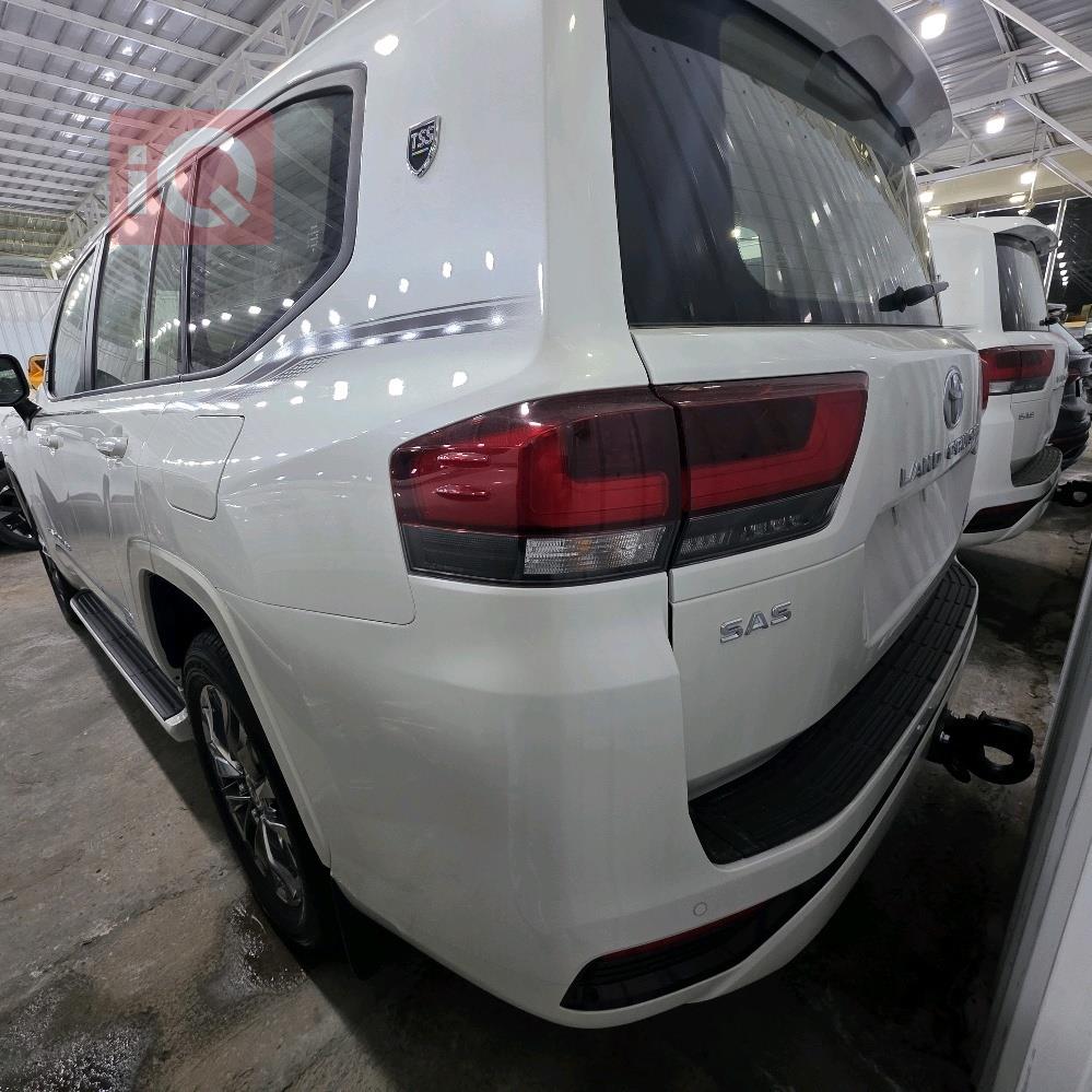 تويوتا لاندكروزر